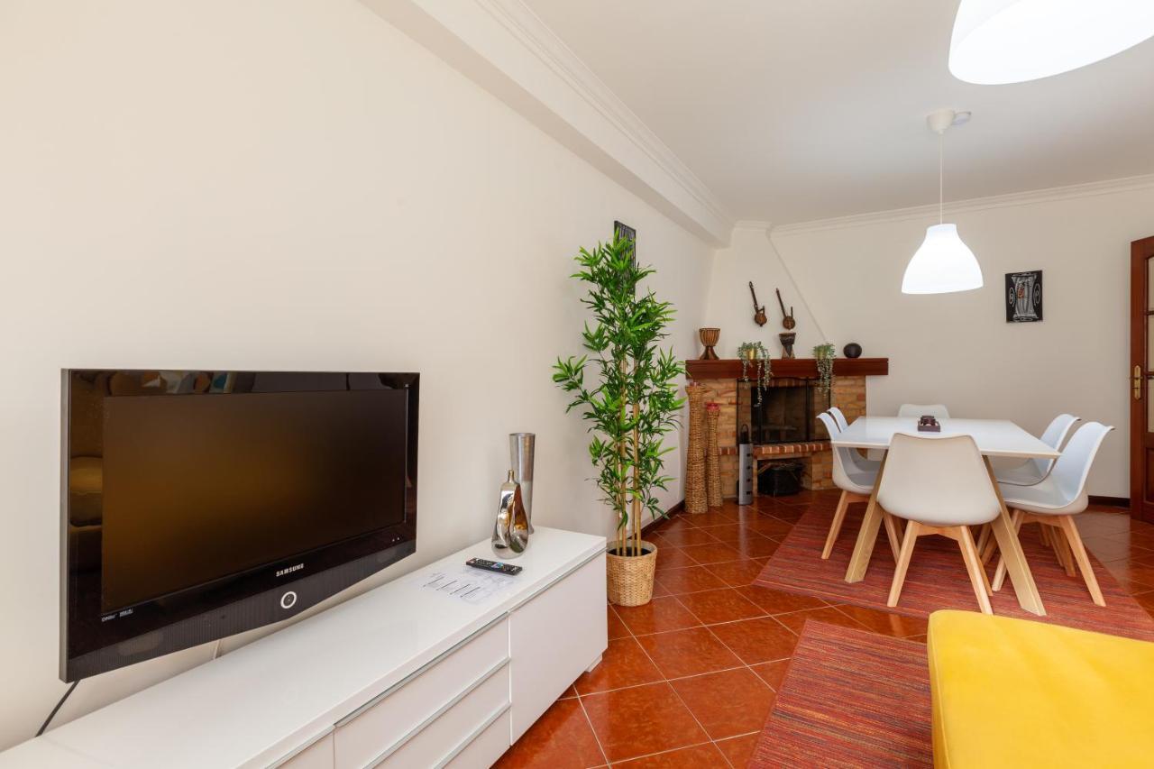 Апартаменти Casa Da Apulia - Minho'S Guest Ешпозенде Екстер'єр фото